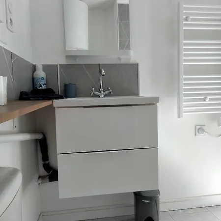 Calme A 2 Minutes A Pieds Du Centre Apartment *